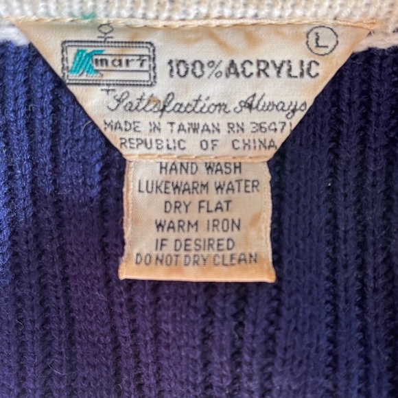 Thick Button Detail Sweater - Picture 6 of 6